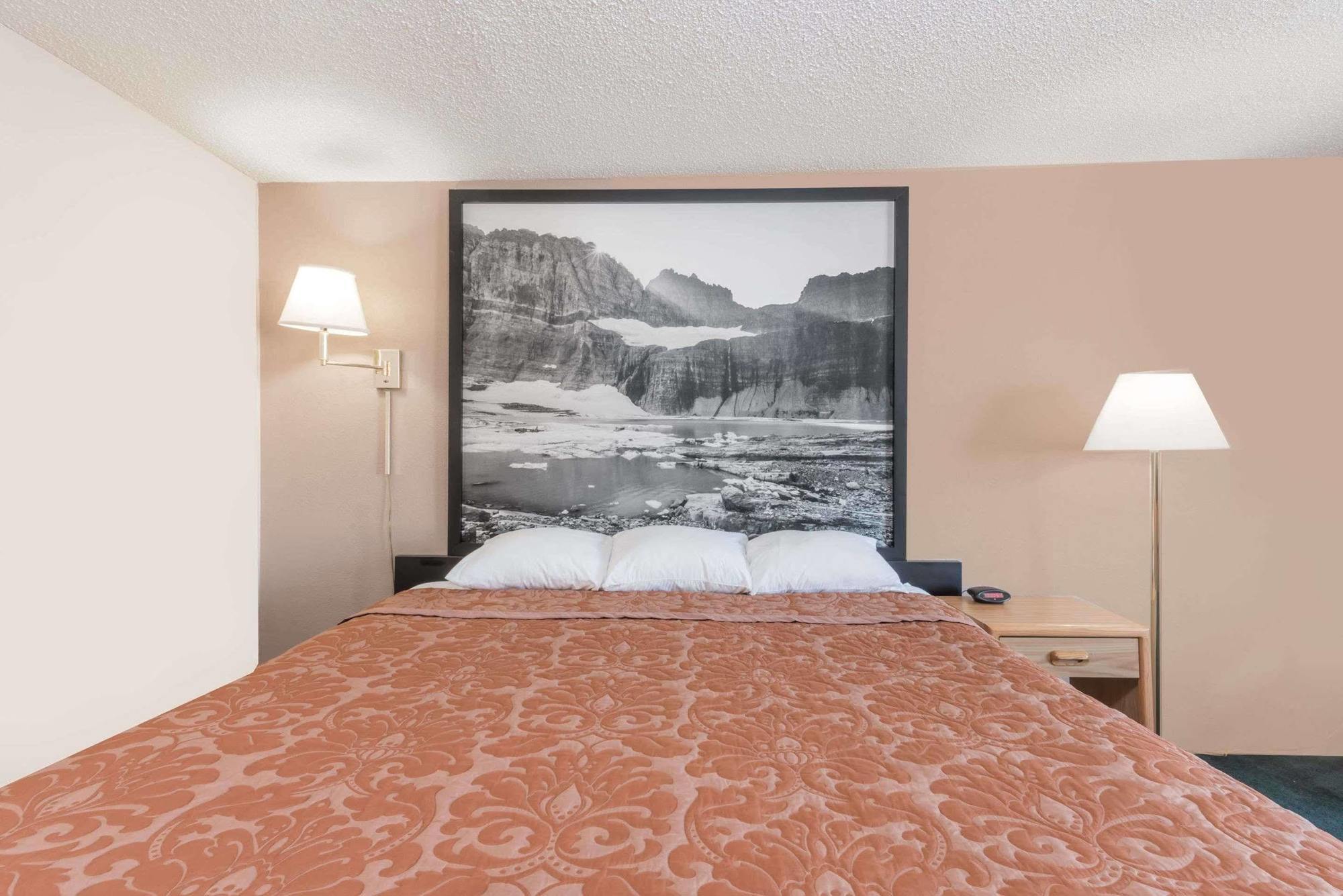 Super 8 By Wyndham Glendive Hotell Exteriör bild